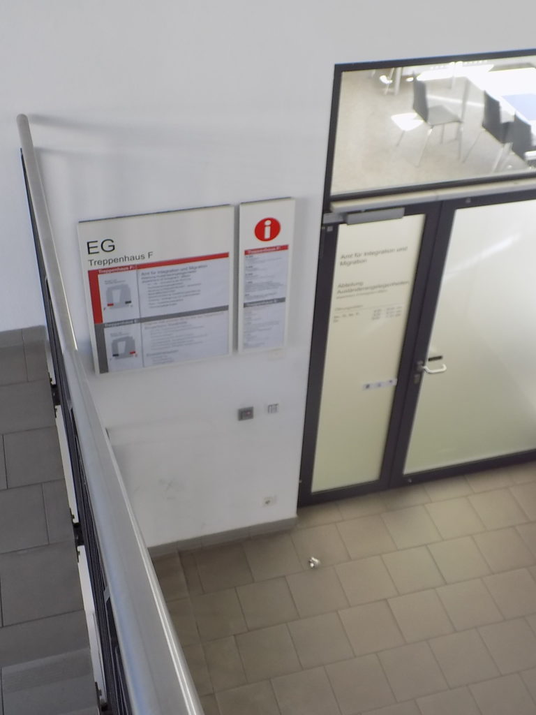 Bürger- und Verwaltungszentrum Regensburg: Wegeleitsystem